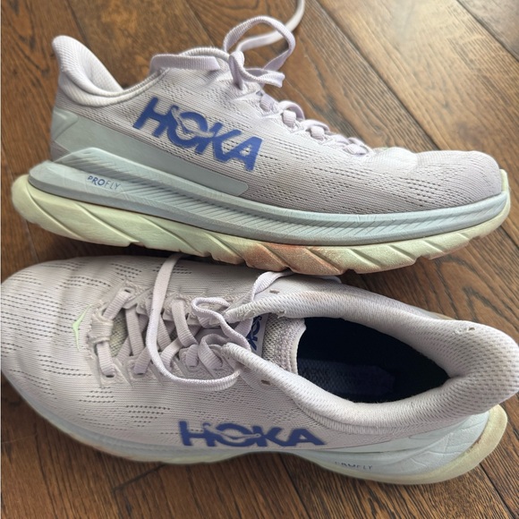 Hoka sneakers/running shoes lavender size 6 - Picture 6 of 8